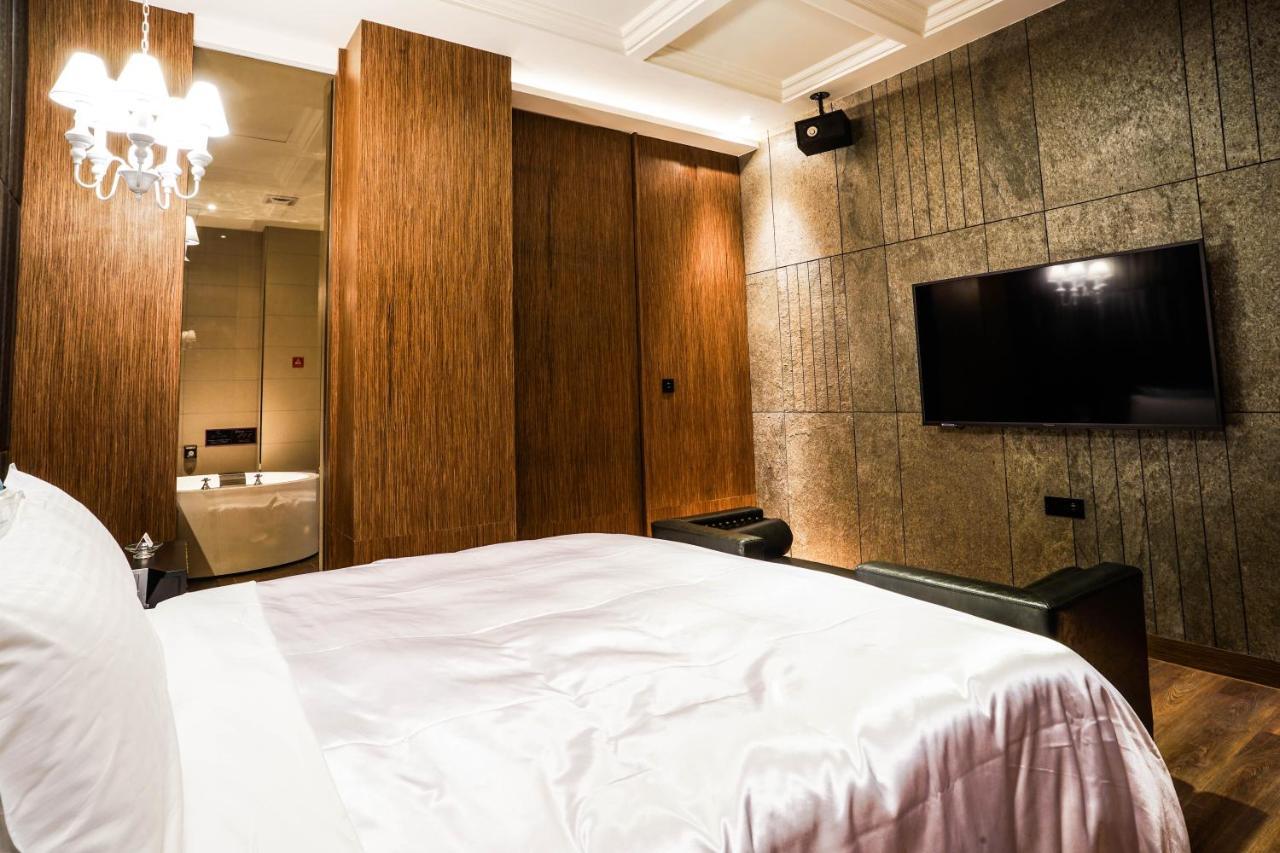 Shu Xin Motel Nantou Extérieur photo